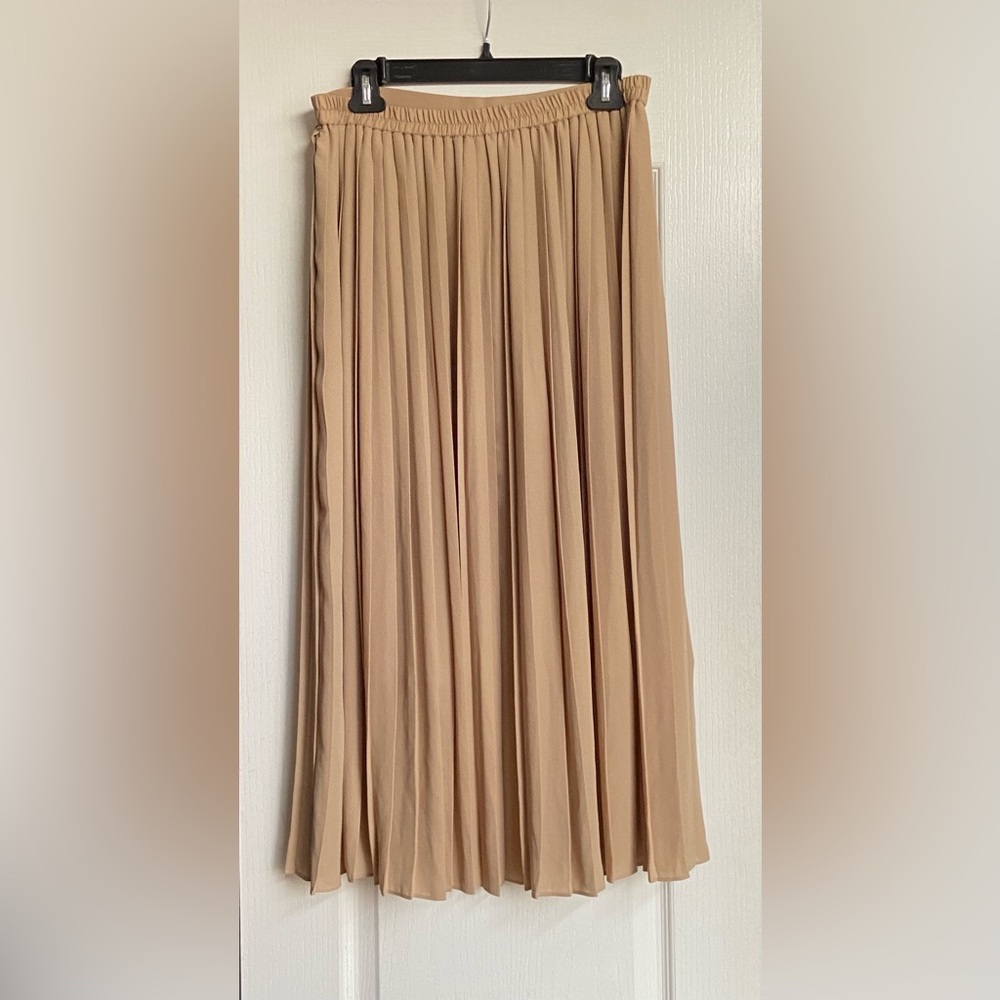 Uniqlo Tan Midi Pleated A-line Skirt - Picture 5 of 8